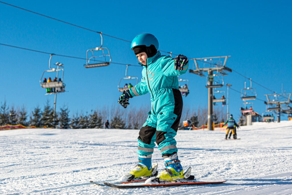 Nauka jazdy na nartach dla dzieci